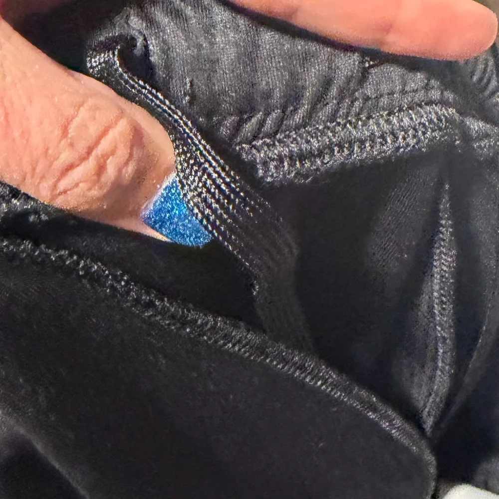 Nike Black small Logo-Tape Jogger Pants - Picture 5 of 9